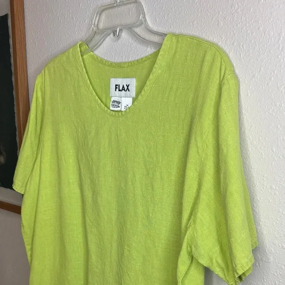 FLAX Women’s Lime Green Short Sleeve Linen Tee with side slits -‎ small - Picture 3 of 8